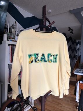 Pale Yellow 'BEACH' Appliqué Sweatshirt